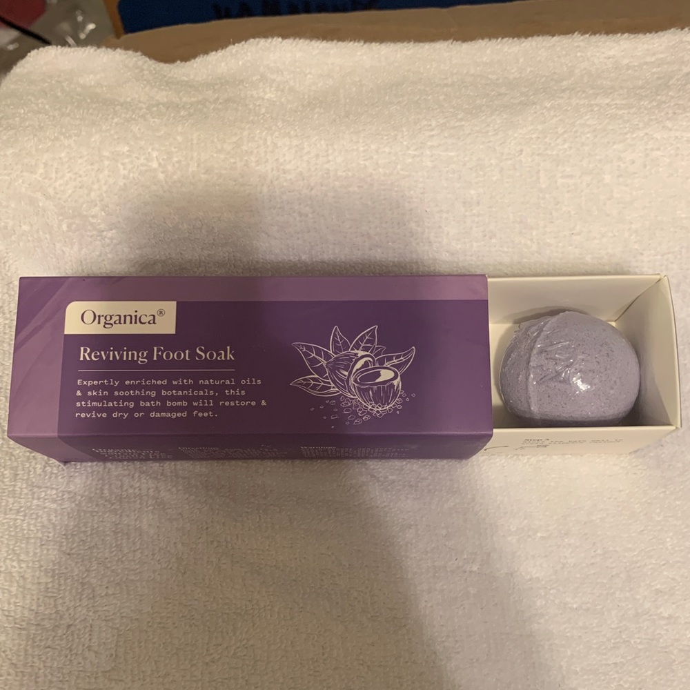 Organica Reviving Foot Soak Bath Bombs